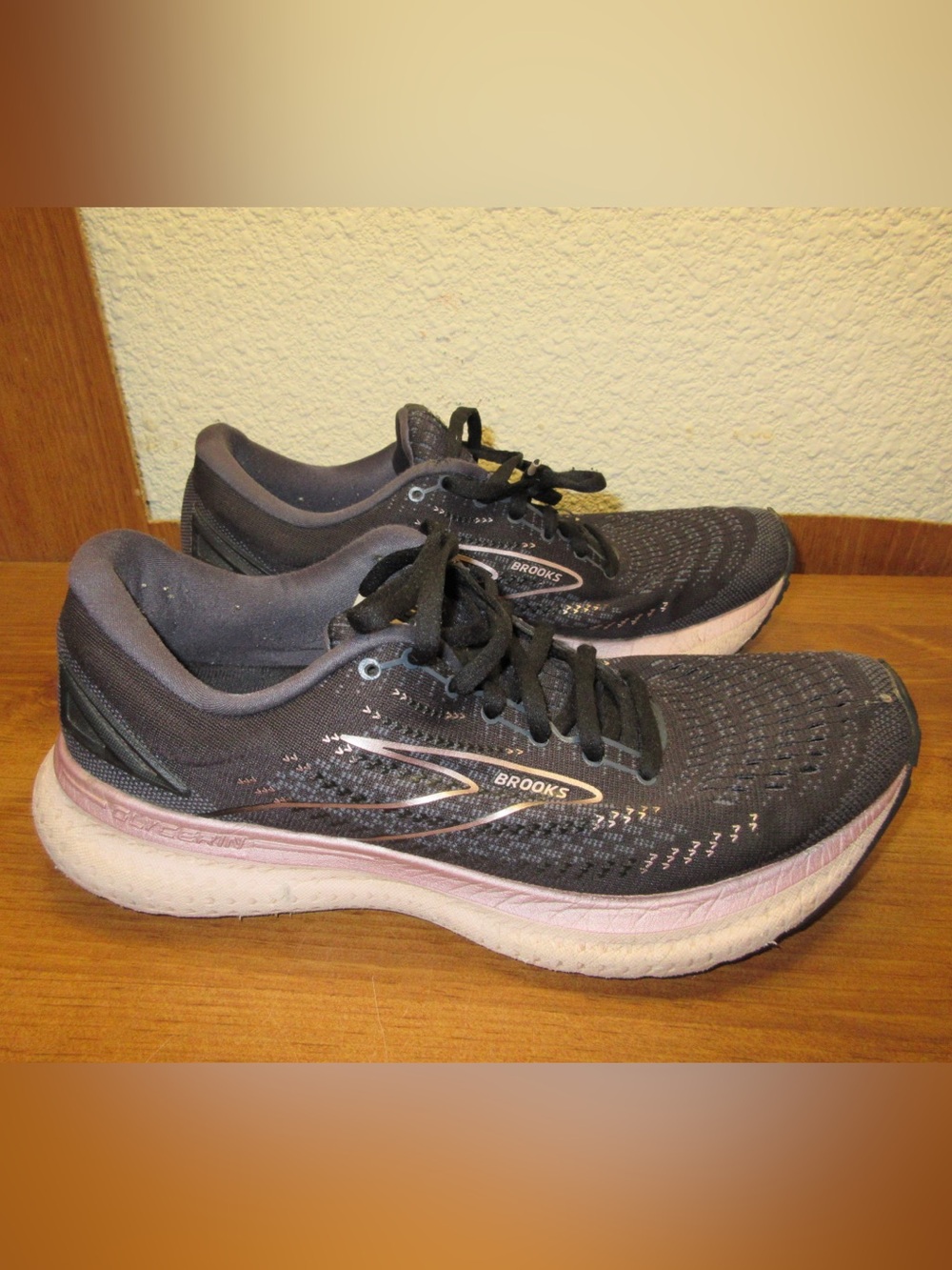 Brooks Women's Running Sneakers in Dark Gray with Light Pink Trim